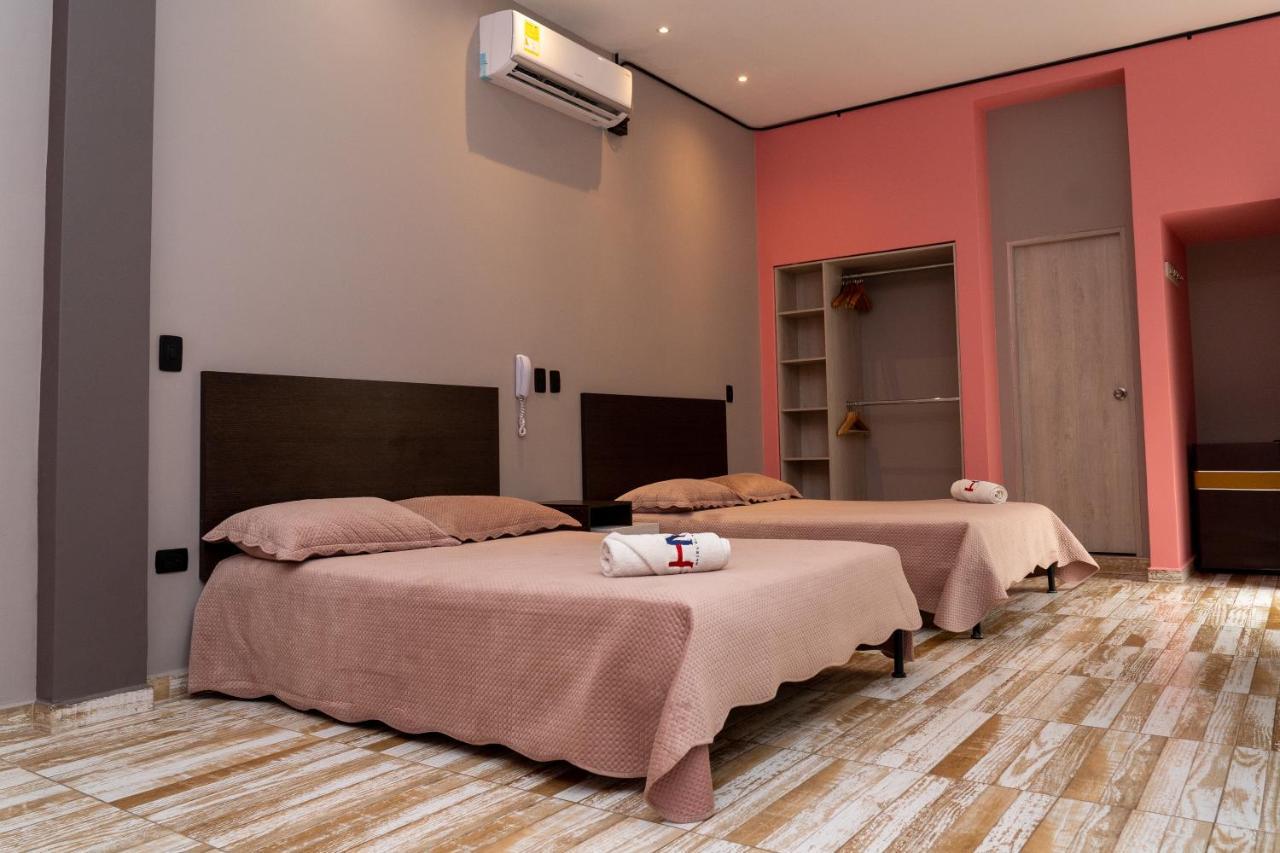 Hotel El Meson Ла-Дорада Экстерьер фото